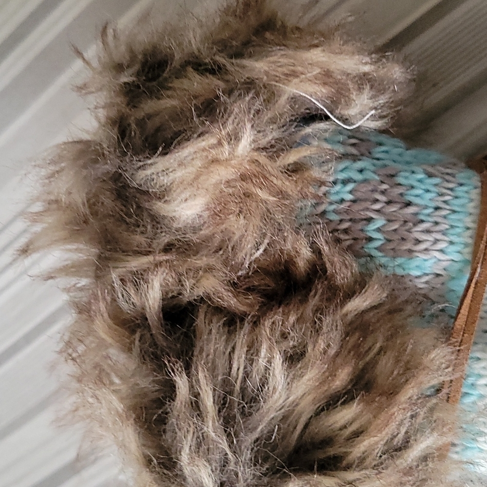 Slipper - Picture 2 of 8